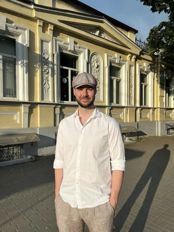 Станислас Л.