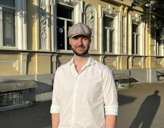 Станислас Л.